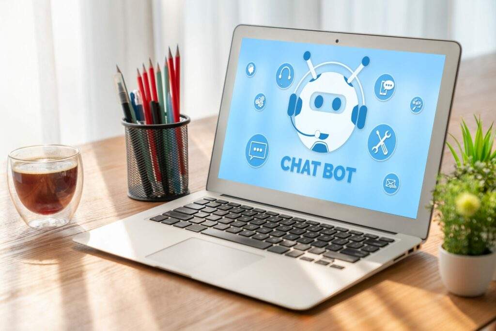 aplicacion software chatbot negocios linea moda scaled